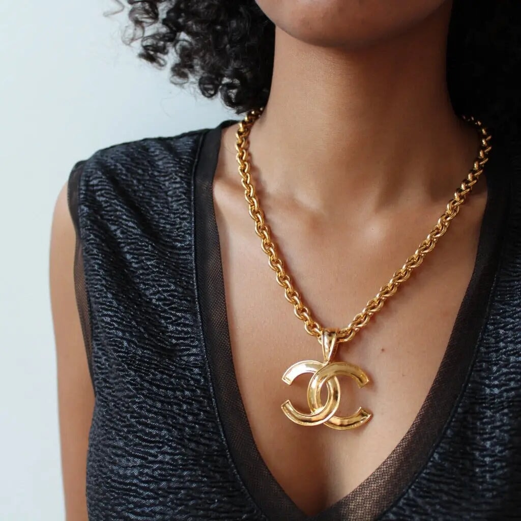 Chanel Vintage Gold CC on sale Logo Pendant