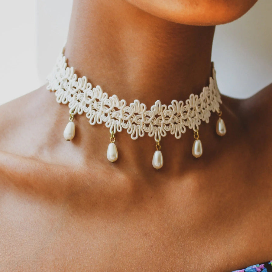 1980s Vintage Pearl choker Necklace Jagged Metal 