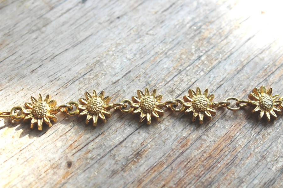 Vintage 1980s Daisy Bracelet Bracelets Jagged Metal 